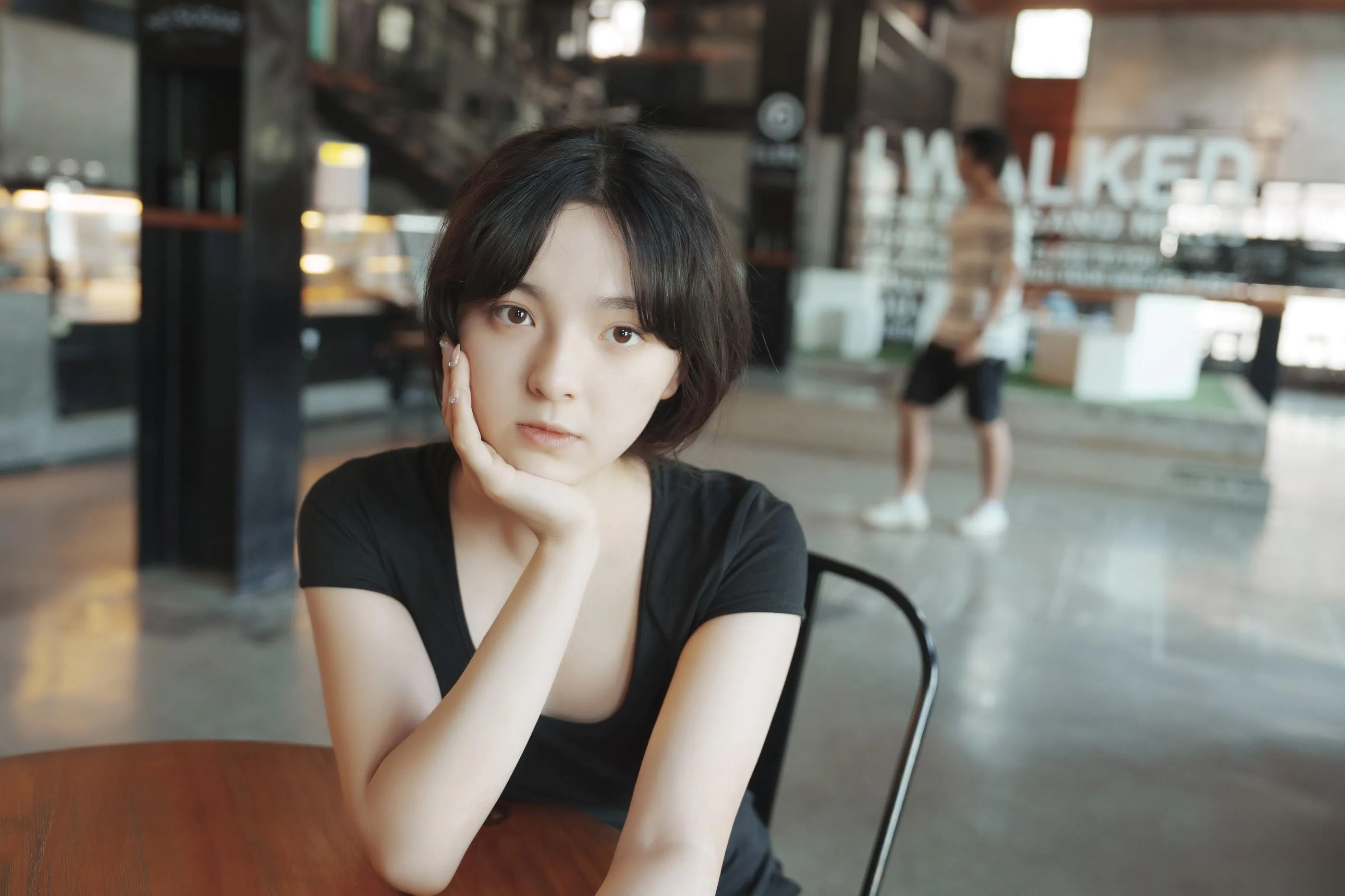 [YITUYU艺图语]2022.09.11 咖啡屋里的素颜女孩 dudu [32P]插图3